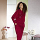 Hausanzüge - Hausanzug mit Stickereizier, in Größe 036 bis 054, in Farbe BORDEAUX – Farbe BORDEAUX – Ansicht 2