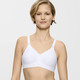 Soft-BH - Triumph Triaction Wellness Sport-BH für leichte Beanspruchung – Farbe WEISS – Ansicht 1 Soft-BH - Triumph Triaction Wellness Sport-BH für leichte Beanspruchung, in Größe 075 bis 095, in Cup D, in Farbe WEISS – Farbe WEISS – Ansicht 1