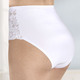 Slips - Viererpack Slipsmit floraler Elastikspitze – Farbe 2X WEISS, 2X SCHWARZ – Ansicht 2 Slips - Viererpack Slipsmit floraler Elastikspitze, in Größe 038 bis 050, in Farbe 2X WEISS, 2X SCHWARZ – Farbe 2X WEISS, 2X SCHWARZ – Ansicht 2
