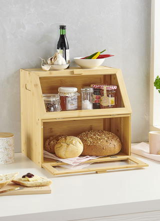 Backwaren-Theke für das Frühstücksbuffet zu Hause