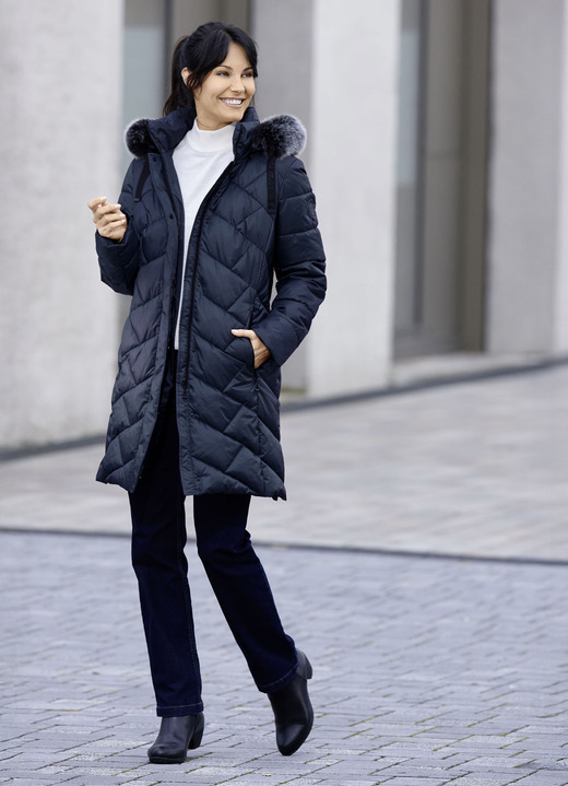 Wintermäntel - Kurzmantel mit abnehmbarem Kunstpelz-Besatz, in Größe 036 bis 054, in Farbe NAVY Ansicht 2