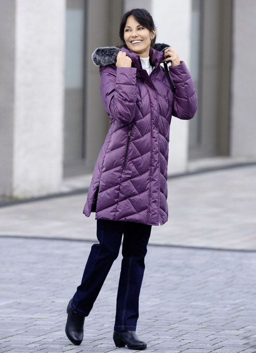 Wintermäntel - Kurzmantel mit abnehmbarem Kunstpelz-Besatz, in Größe 036 bis 054, in Farbe NAVY Ansicht 3