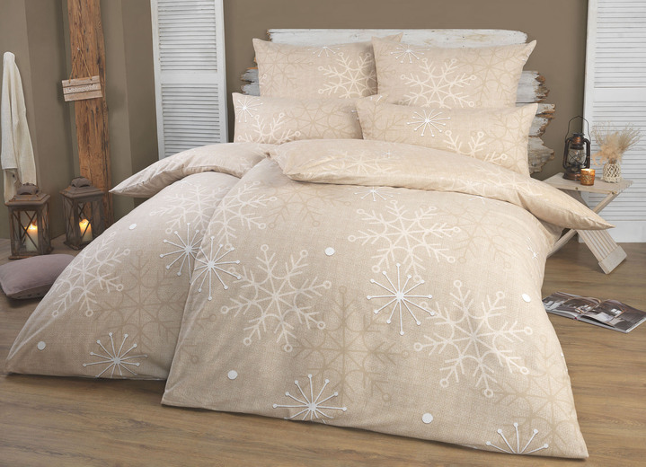 Bettwäschegarnituren - Florella Bettwäsche-Garnitur mit Schneeflocken und Eiskristalle, in Größe 111 (40/80 cm + 135/200 cm) bis 115 (80/80 cm + 155/220 cm), in Farbe BEIGE Ansicht 2