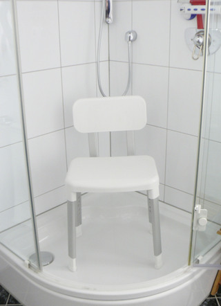 Höhenverstellbarer Dusch-und Badestuhl