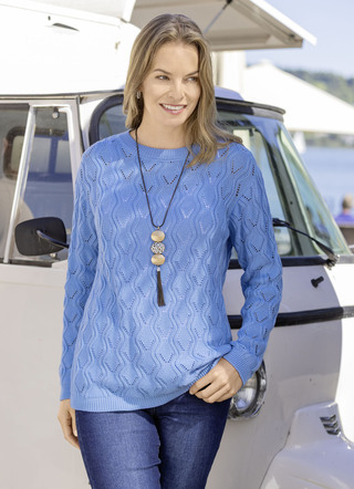 Pullover mit streckendem Wellendessin