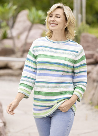 Pullover mit effektvollem Ringeldessin