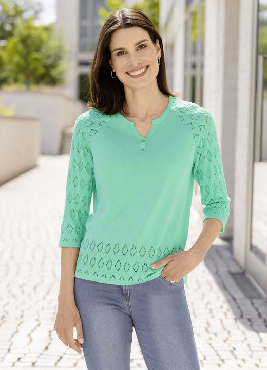 Basics - Pullover mit dekorativem Halsausschnitt, in Größe 036 bis 052, in Farbe SMARAGDGRÜN Ansicht 1