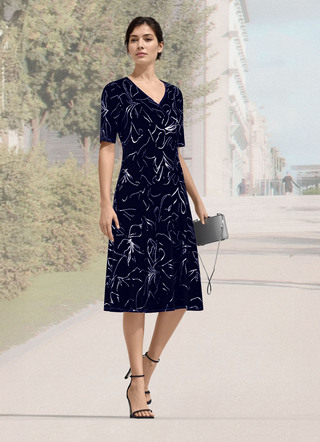 Kleid in Wickeloptik