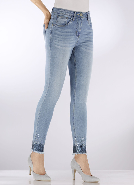 Hosen mit Knopf- und Reißverschluss - Edel-Jeans, in Größe 017 bis 050, in Farbe HELLBLAU Ansicht 4