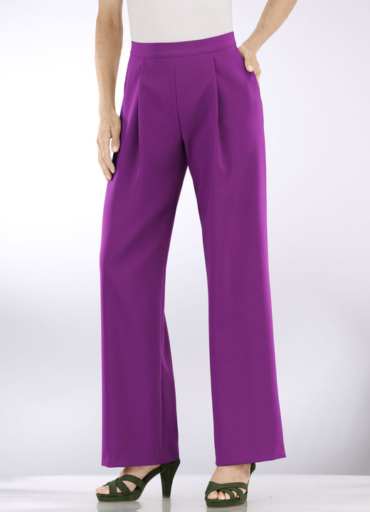 Hosen in Schlupfform - Hose mit Bundfalten in modischer Weite, in Größe 018 bis 052, in Farbe FUCHSIA Ansicht 3
