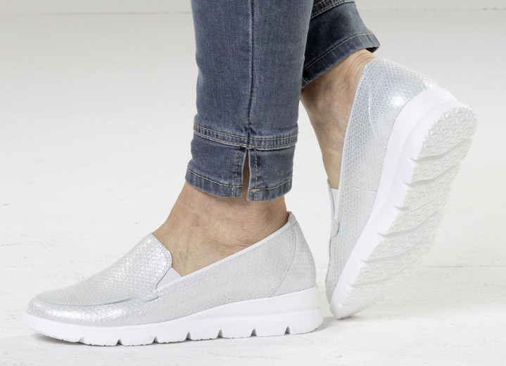 Slipper & Schnürschuhe - Waldläufer, bequeme Damen-Slipper, Weite H, mit herausnehmbarem Fußbett, in Größe 3 1/2 bis 8, in Farbe SILBER Ansicht 5