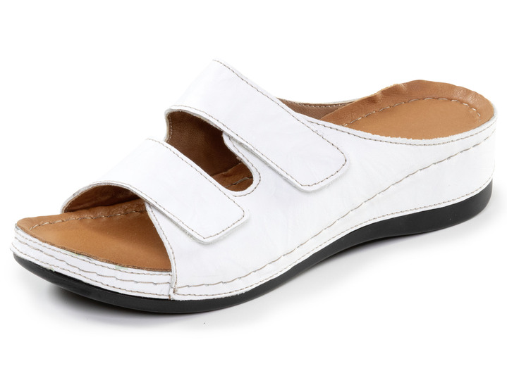 Damenmode - Bequeme Damen-Pantoletten, Weite G, mit Klettverschluss, in Größe 036 bis 042, in Farbe WEISS Ansicht 1