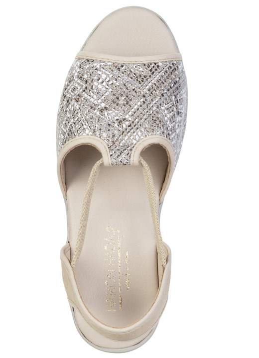 Sandaletten & Pantoletten - Sommerliche Damen-Sandalen, Weite G, mit Elastikbändchen, in Größe 036 bis 041, in Farbe BEIGE Ansicht 2