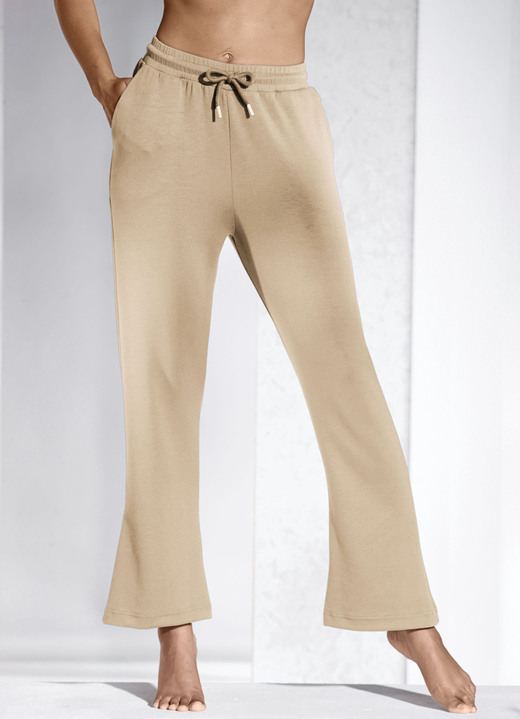 Laurina - Hose mit leicht ausgestellter Fußweite, in Größe 018 bis 054, in Farbe MARINE Ansicht 2