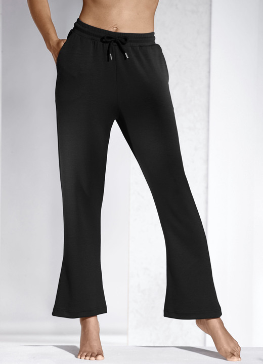 Laurina - Hose mit leicht ausgestellter Fußweite, in Größe 018 bis 054, in Farbe MARINE Ansicht 3