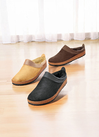 Sandaletten & Pantoletten - Lammfell-Clog für Damen und Herren von Haflinger, in Größe 036 bis 046, in Farbe BEIGE