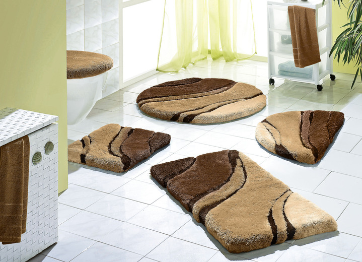 Kleine Wolke - Moderne Badgarnitur von Kleine Wolke, in Größe 100 (Vorleger halbrund, 50/ 80 cm bis 112 (WC-Deckelbezug mit Kordel, 47/ 50 cm)), in Farbe BLAU Ansicht 6