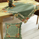 Tischdecken - Tisch- und Raumdekoration mit Herbstlaub-Stickereien, in Größe 101 (Läufer oval, 30x 70 cm) bis 404 (Kissenhülle, 40x 40 cm), in Farbe GRÜN – Farbe GRÜN – Ansicht 1