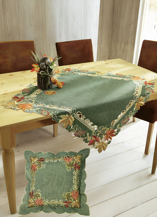 Tischdecken - Tisch- und Raumdekoration mit Herbstlaub-Stickereien, in Größe 101 (Läufer oval, 30x 70 cm) bis 404 (Kissenhülle, 40x 40 cm), in Farbe GRÜN Ansicht 2