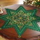 Tischdecken - Wunderhübsch bestickte Tischdekoration – Farbe GRÜN – Ansicht 1 Tischdecken - Wunderhübsch bestickte Tischdekoration, in Größe 130 (Stern, 2er-Set, ø 30 cm) bis 190 (Tischdecke, 85x85 cm), in Farbe ROT – Farbe GRÜN – Ansicht 1