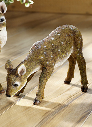 Weihnachtliche Dekorationen - Rehkitz von Hand bemalt, in Farbe BRAUN-WEISS, in Ausführung Rehkitz schaut nach unten