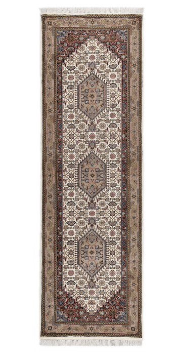 Klassisch - Handgeknüpfte Brücken, Teppiche und Galerien aus 100% Schurwolle, in Größe 101 (Brücke, 40x 60 cm) bis 313 (Teppich rund, ø 250 cm), in Farbe ROT, in Ausführung Qualität Spezial Ansicht 9