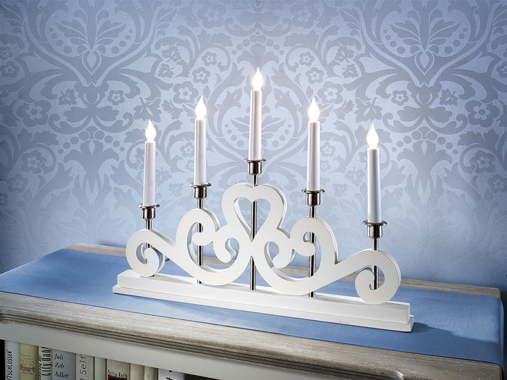 Weihnachtliche Dekorationen - Leuchter aus Holz Ansicht 2 Weihnachtliche Dekorationen - Leuchter aus Holz, in Farbe WEISS, in Ausführung Leuchter 5-flammig Ansicht 2