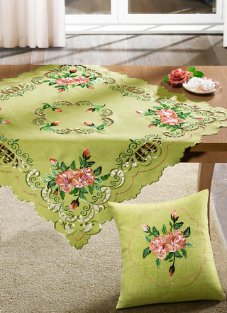 Aufwendig gearbeitete Accessoires