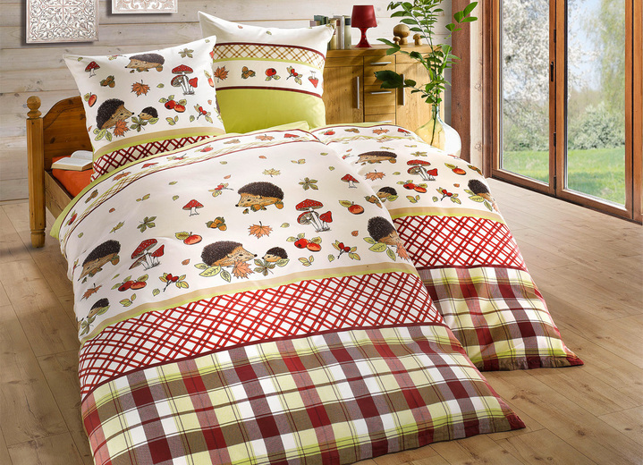 - Kuschelwarme Bettwäsche-Garnitur aus 100% Baumwolle, in Größe 112 (80x80 cm + 135x200 cm) bis 115 (80x80 cm + 155x220 cm), in Farbe  Ansicht 2