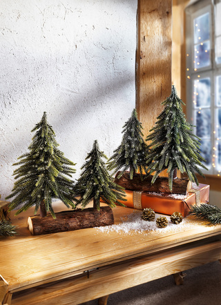 Weihnachten - Tannenbäume auf Baumstamm, in Farbe SILBER