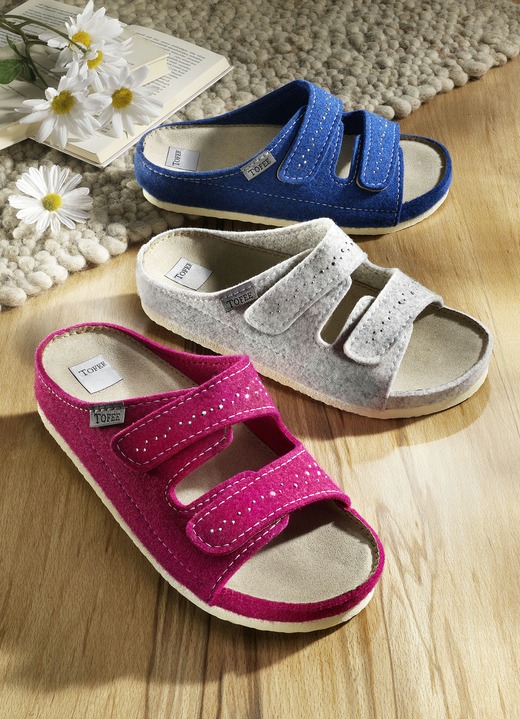Damenmode - Modischer Hausschuh mit Klettverschlüssen, in Größe 036 bis 042, in Farbe JEANSBLAU