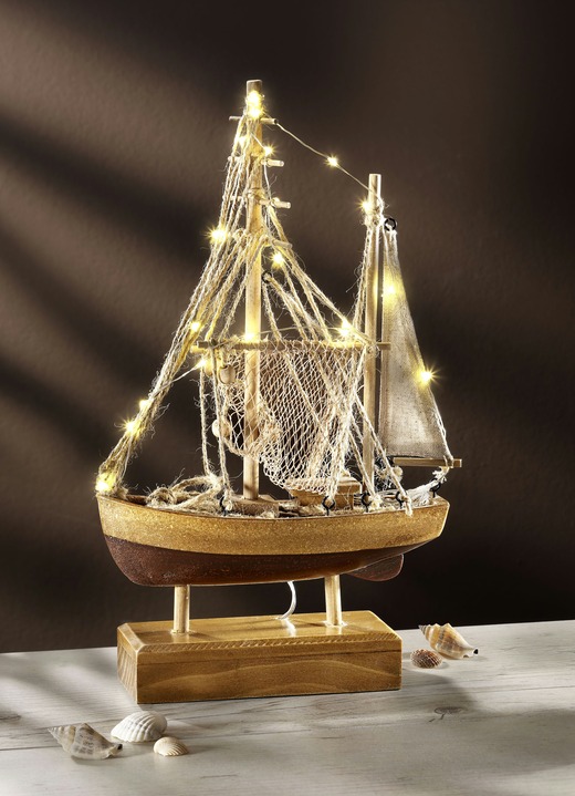 Wohnaccessoires - Beleuchtetes Fischerboot aus Holz, in Farbe BRAUN