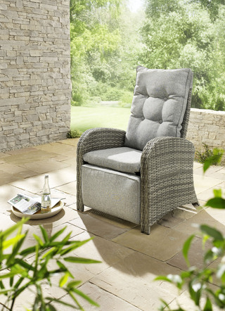 Großzügiger Komfort-Sessel mit passendem Sitzkissen