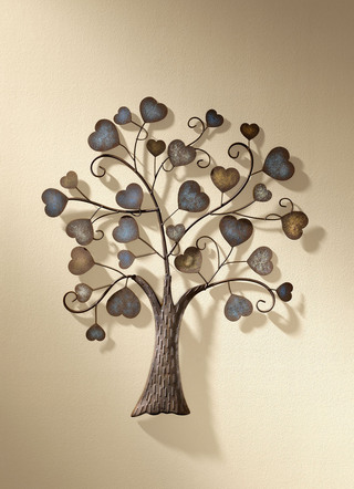 Wanddekoration in Form eines Baumes