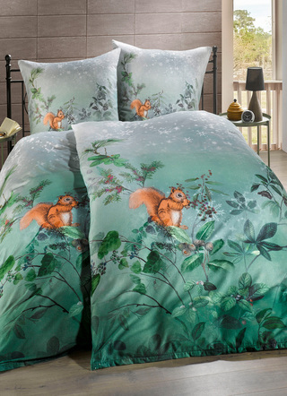 Bettwäschegarnituren - Bettwäsche-Garnitur mit Eichhörnchen-Motiv, in Größe 112 (80x80 cm + 135x200 cm) bis 115 (80x80 cm + 155x220 cm), in Farbe TANNE