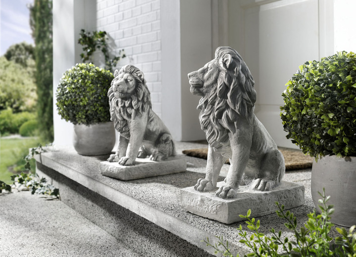 - Portal-Löwen aus frostfestem Steinguss, in Farbe GRAU, in Ausführung Portal-Löwe, nach rechts schauend Ansicht 2