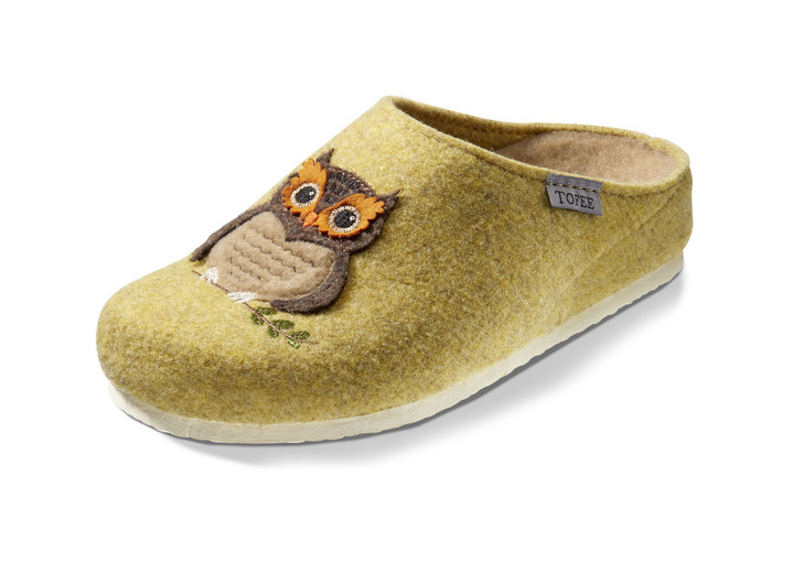 Weihnachtliche Geschenkideen - Kuschelwarmer Hausschuh mit Eulen-Applikation, in Größe 036 bis 042, in Farbe GELB Ansicht 1