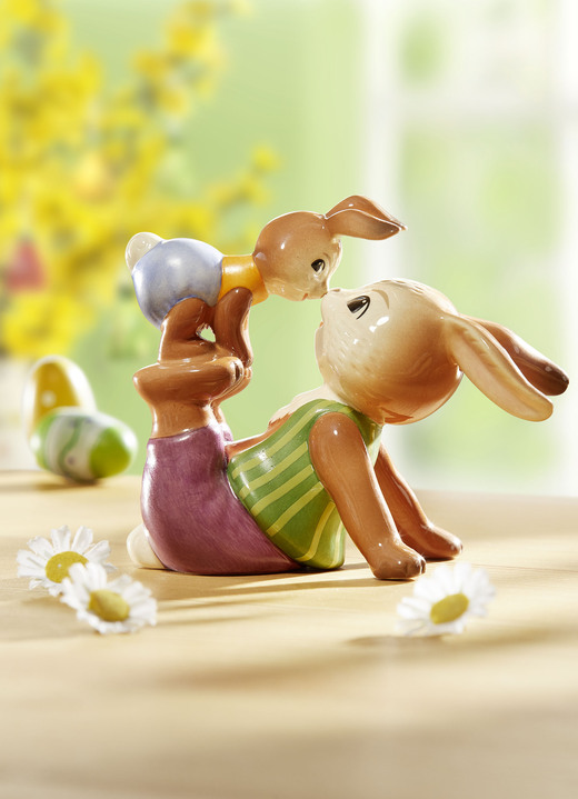 Oster-Goebel-Figuren - Goebel Hase mit Kind aus Feinsteingut, in Farbe BUNT