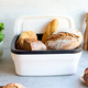 Backen - Tupperware BreadSmart Brotbehälter – Farbe WEISS-SCHWARZ – Ansicht 9 Backen - Tupperware BreadSmart Brotbehälter, in Farbe WEISS-SCHWARZ, in Ausführung BreadSmart Junior – Farbe WEISS-SCHWARZ – Ansicht 9