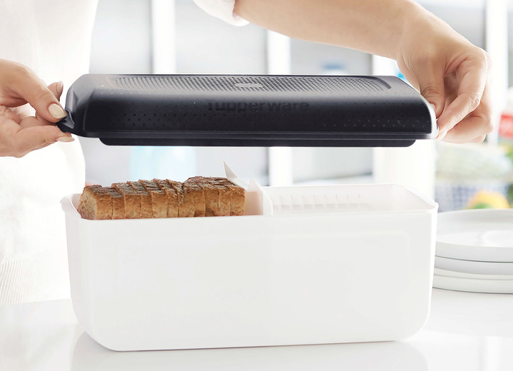 Backen - Tupperware BreadSmart Brotbehälter Ansicht 4 Backen - Tupperware BreadSmart Brotbehälter, in Farbe WEISS-SCHWARZ, in Ausführung BreadSmart Junior Ansicht 4
