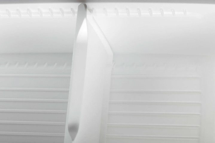 Backen - Tupperware BreadSmart Brotbehälter Ansicht 6 Backen - Tupperware BreadSmart Brotbehälter, in Farbe WEISS-SCHWARZ, in Ausführung BreadSmart Junior Ansicht 6