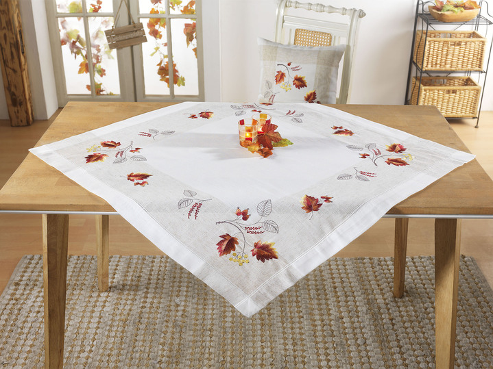 Tischdecken - Bestickte Tisch- und Raumdekoration, in Größe 101 (Deckchen, 35x 50 cm) bis 404 (Kissenbezug, 40x 40 cm), in Farbe SEKT-BUNT Ansicht 3