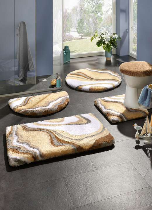 Badgarnituren - Badgarnitur in harmonischen Farbtönen, in Größe 100 (Vorleger halbrund, 50x 80 cm) bis 112 (WC-Deckelbezug, 47x 50 cm), in Farbe BLAU Ansicht 4