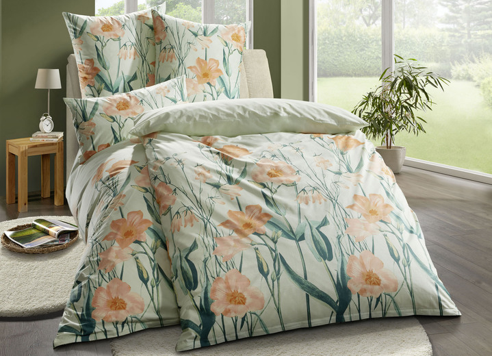 Florella - Beidseitig bedruckte Bettwäsche-Garnitur von Florella, in Größe 111 (40x80 cm + 135x200 cm) bis 115 (80x80 cm + 155x220 cm), in Farbe GRÜN Ansicht 1