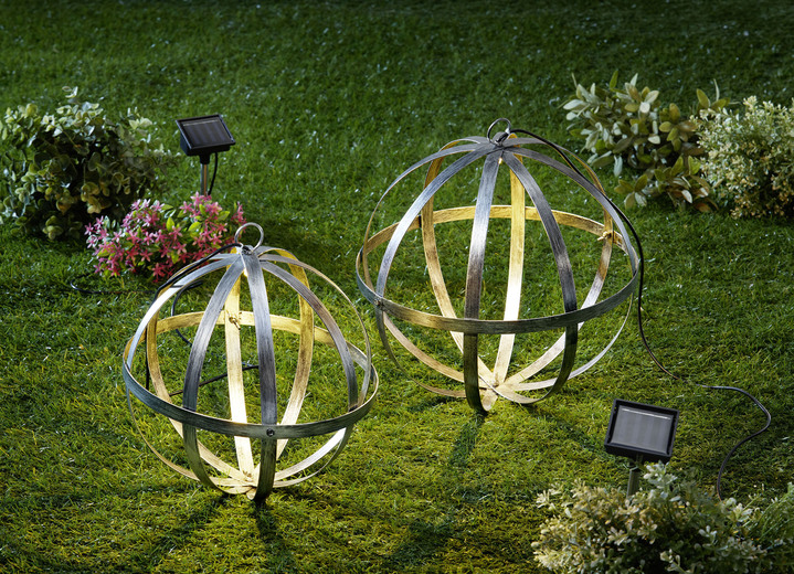 Gartenbeleuchtung - Solarleuchte mit silbern-glänzender Metalloberfläche, in Farbe SILBER, in Ausführung LED-Kugel klein Ansicht 1
