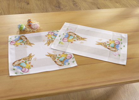 Zauberhafte Tischdecke mit niedlichen Ostermotiven