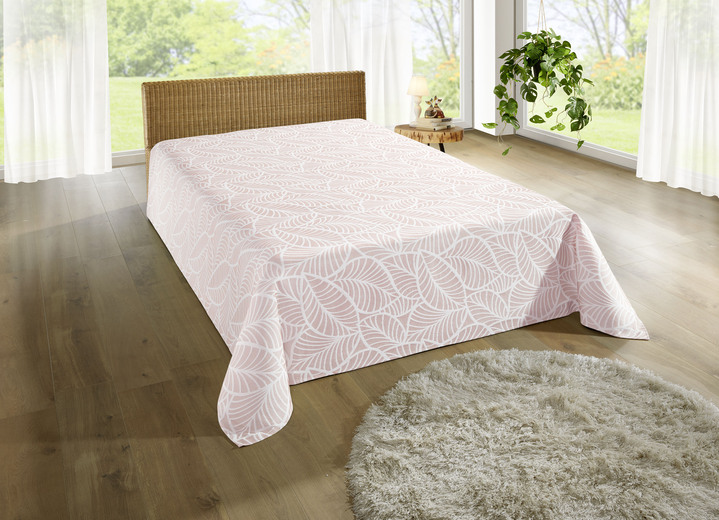 Tagesdecken - Tagesdecke und Kissenbezüge mit naturnahen Blättermotiven, in Größe 873 (Einzelbett, 135x210 cm) bis 924 (Kissenbezug, 40 x 80 cm), in Farbe ROSA Ansicht 1