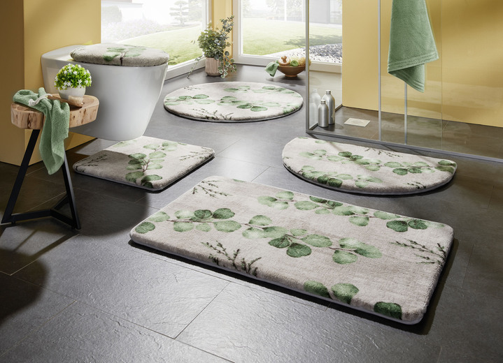 Badgarnituren - Naturnahe Badgarnitur mit Eukalyptus-Blätter-Motiv, in Größe 100 (Vorleger halbrund, 50x 80 cm) bis 112 (Motiv-WC-Deckelbezug, 47x 50 cm), in Farbe BEIGE-GRÜN Ansicht 2