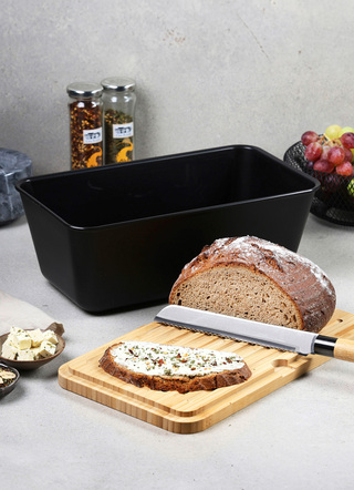 Brotbox mit integriertem Brotschneidemesser