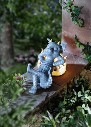 Drache auf LED-Stein